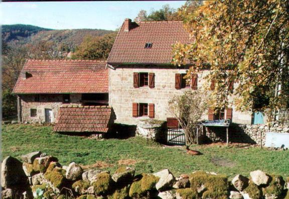 B&B Petite Ferme D'Autrefois Saint-Georges-Nigremont Exteriér fotografie